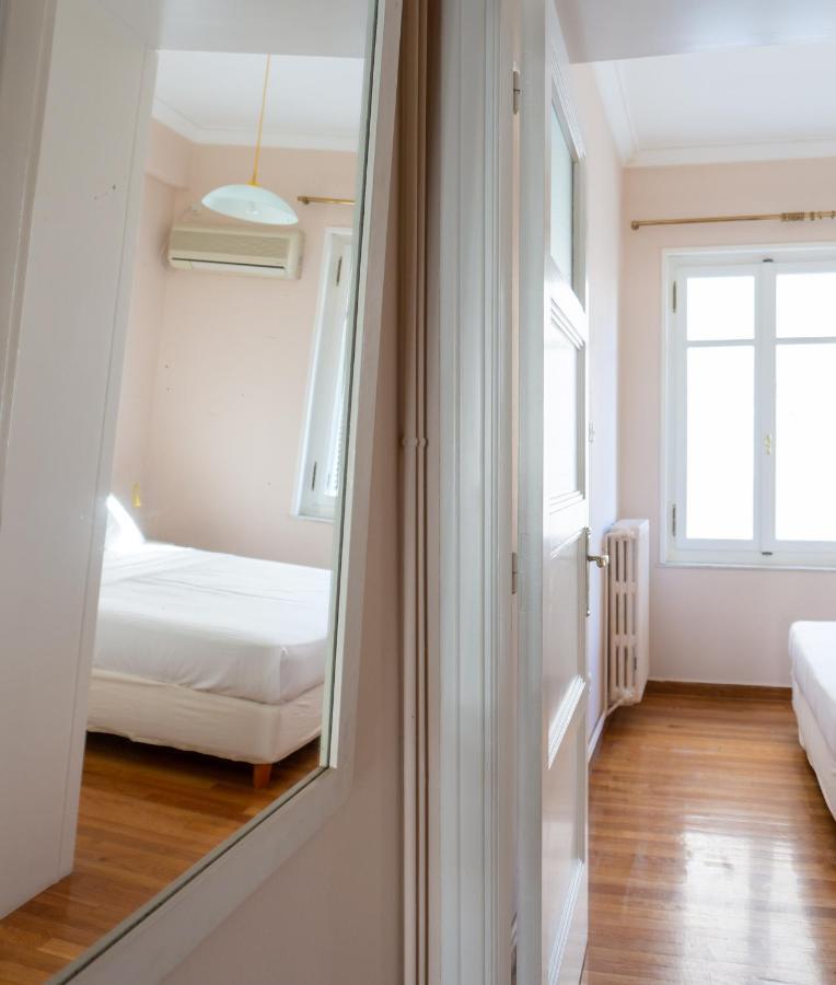 Hadrians Den In Heart Of Plaka By Jj Hospitality Apartamento Atenas Exterior foto
